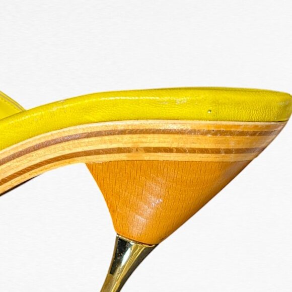 Betsey Johnson Polly Gold Glitter Mules Yellow size 8 - Picture 10 of 13